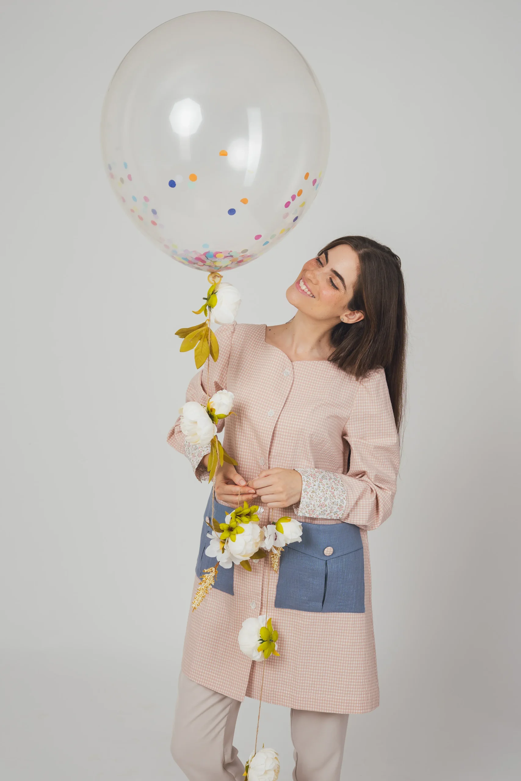 Bata maestra con mangas de color rosa de la coleccion didactilam